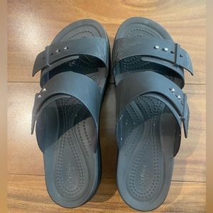 Crocs | BROOKLYN BUCKLE | Chloe & Halle Bailey Styles | Size 7